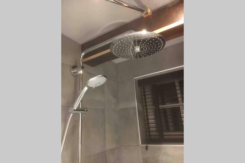 Hollandsche Rading Uniek Houten Huis Nabij Bos En Plassen מראה חיצוני תמונה